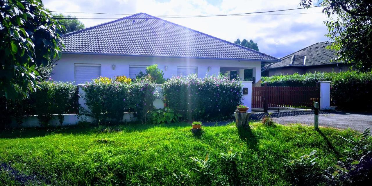 Arvalanyhaj Home Apartman Herceghalom Εξωτερικό φωτογραφία